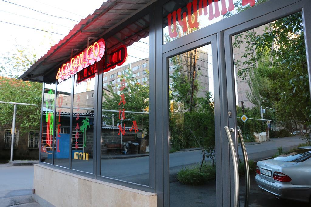 Motel Acapulco Yerevan Exterior foto