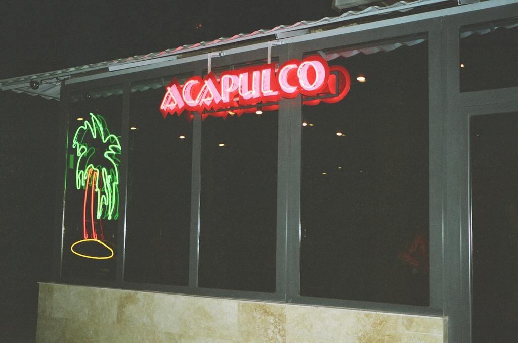 Motel Acapulco Yerevan Exterior foto
