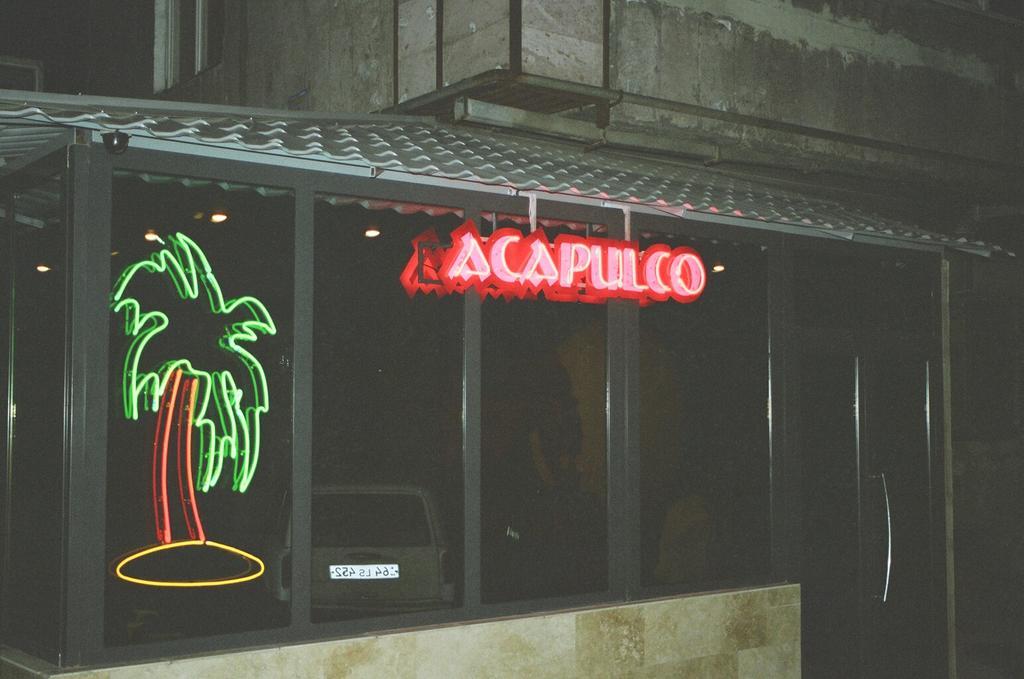 Motel Acapulco Yerevan Exterior foto